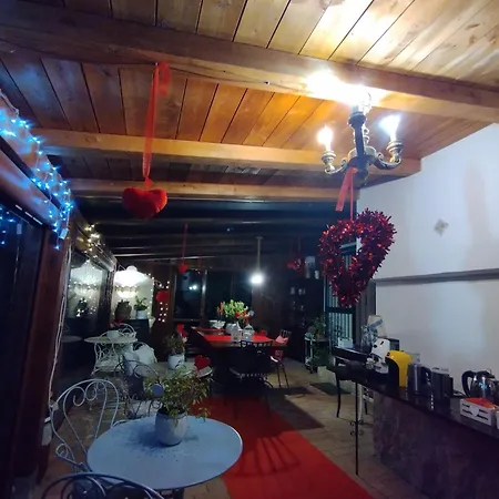 Petalo Rosso Bed & Breakfast *